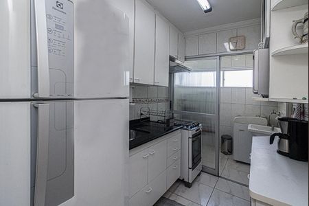 Apartamento à venda com 65m², 3 quartos e 2 vagasCozinha