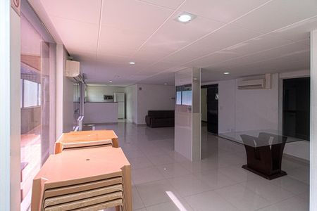 Apartamento à venda com 65m², 3 quartos e 2 vagasÁrea comum - Salão de festas