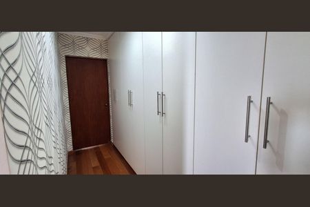 Apartamento à venda com 150m², 3 quartos e 2 vagasCloset da Suíte