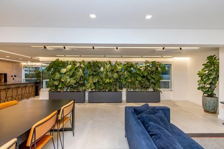 Apartamento à venda com 250m², 4 quartos e 4 vagas Apartamento à venda com 250m², 4 quartos e 4 vagasSala