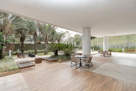 Apartamento à venda com 250m², 4 quartos e 4 vagas Apartamento à venda com 250m², 4 quartos e 4 vagasÁrea Comum