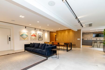 Apartamento à venda com 250m², 4 quartos e 4 vagas Apartamento à venda com 250m², 4 quartos e 4 vagasSala