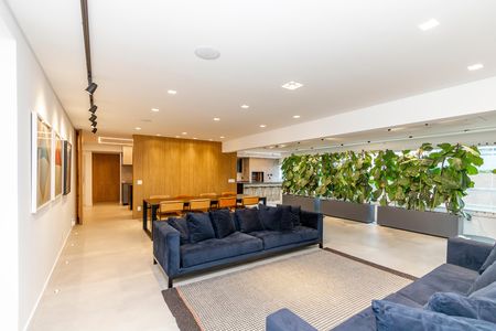 Apartamento à venda com 250m², 4 quartos e 4 vagas Apartamento à venda com 250m², 4 quartos e 4 vagasSala