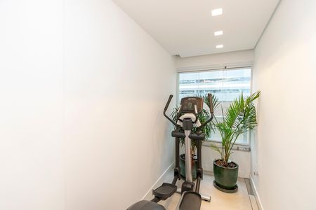 Apartamento à venda com 250m², 4 quartos e 4 vagas Apartamento à venda com 250m², 4 quartos e 4 vagasVaranda da Suíte 4