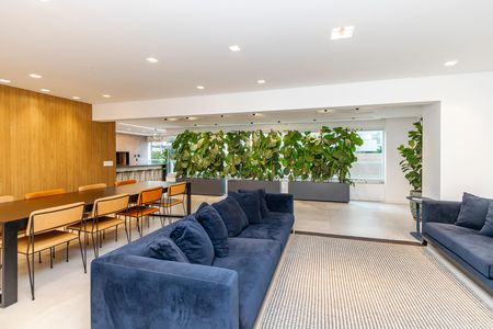 Apartamento à venda com 250m², 4 quartos e 4 vagas Apartamento à venda com 250m², 4 quartos e 4 vagasSala