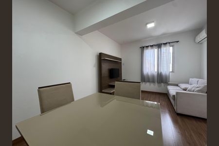 Apartamento para alugar com 62m², 1 quarto e 1 vaga Apartamento para alugar com 62m², 1 quarto e 1 vagaSala