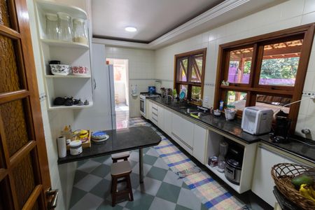 Casa de condomínio à venda com 270m², 3 quartos e 8 vagas Casa de condomínio à venda com 270m², 3 quartos e 8 vagasCozinha