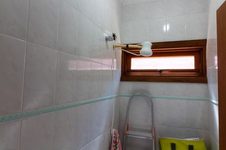 Casa de condomínio à venda com 270m², 3 quartos e 8 vagas Casa de condomínio à venda com 270m², 3 quartos e 8 vagasBanheiro de Serviço