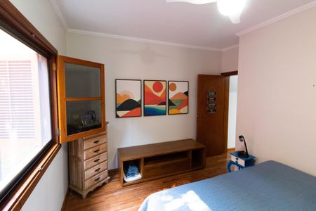 Casa de condomínio à venda com 270m², 3 quartos e 8 vagas Casa de condomínio à venda com 270m², 3 quartos e 8 vagasQuarto 3