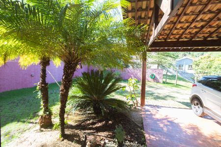 Casa de condomínio à venda com 270m², 3 quartos e 8 vagas Casa de condomínio à venda com 270m², 3 quartos e 8 vagasÁrea de Serviço