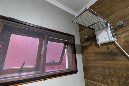 Casa de condomínio à venda com 270m², 3 quartos e 8 vagas Casa de condomínio à venda com 270m², 3 quartos e 8 vagasBanheiro Social