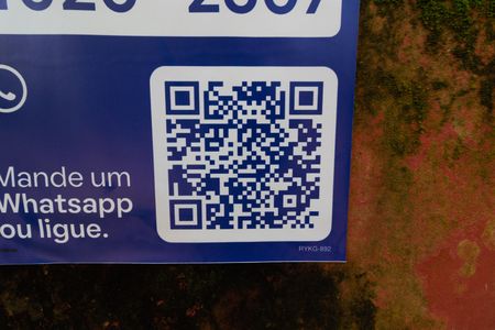 Casa de condomínio à venda com 270m², 3 quartos e 8 vagas Casa de condomínio à venda com 270m², 3 quartos e 8 vagasPlaca
