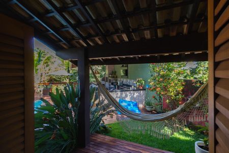 Casa de condomínio à venda com 270m², 3 quartos e 8 vagas Casa de condomínio à venda com 270m², 3 quartos e 8 vagasVista da Suíte