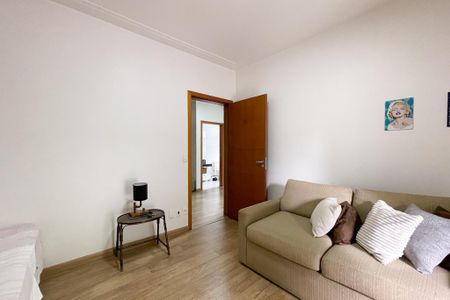 Casa à venda com 415m², 3 quartos e 8 vagasQuarto