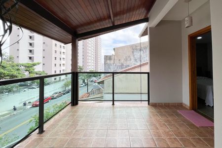 Casa à venda com 415m², 3 quartos e 8 vagasSacada - Suíte 2