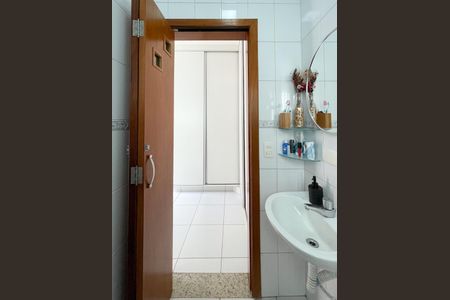 Casa à venda com 415m², 3 quartos e 8 vagasLavabo 2