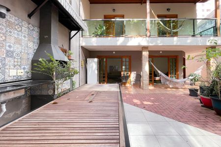 Casa à venda com 415m², 3 quartos e 8 vagasEspaço Gourmet