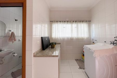 Casa à venda com 415m², 3 quartos e 8 vagasÁrea de Serviço