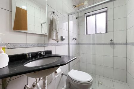 Casa à venda com 415m², 3 quartos e 8 vagasBanheiro - Garagem