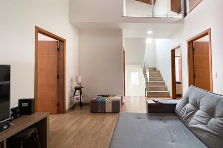 Casa à venda com 415m², 3 quartos e 8 vagasSala de TV