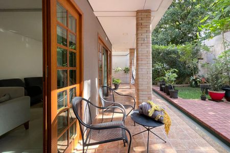 Casa à venda com 415m², 3 quartos e 8 vagasEspaço Gourmet