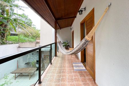 Casa à venda com 415m², 3 quartos e 8 vagasSacada - Suíte 1