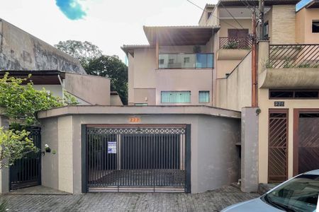 Casa à venda com 415m², 3 quartos e 8 vagasFachada - Placa