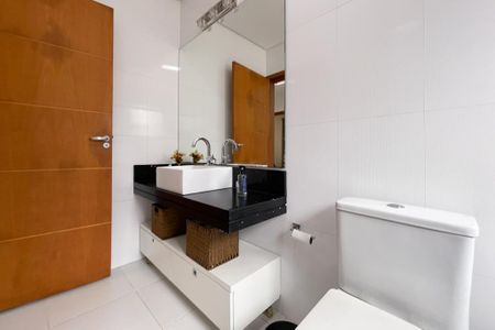 Casa à venda com 415m², 3 quartos e 8 vagasBanheiro Social