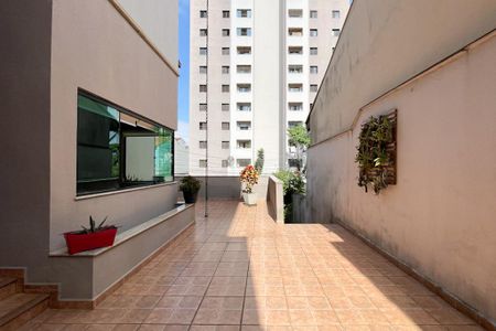 Casa à venda com 415m², 3 quartos e 8 vagasÁrea externa