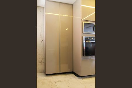 Apartamento à venda com 130m², 3 quartos e 2 vagasÁrea de Serviço