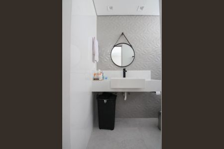 Apartamento à venda com 130m², 3 quartos e 2 vagasBanheiro da Suíte 2