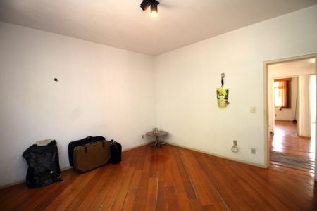 Casa à venda com 270m², 5 quartos e 6 vagasQuarto 2