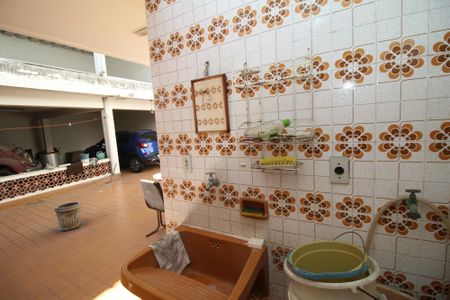 Casa à venda com 270m², 5 quartos e 6 vagasÁrea de Serviço