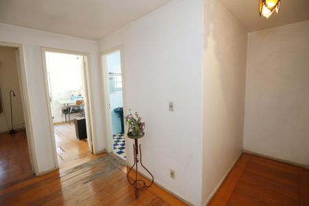 Casa à venda com 270m², 5 quartos e 6 vagasHall 2º piso