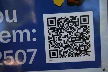 Casa à venda com 270m², 5 quartos e 6 vagasQR code