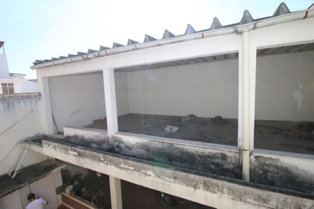 Casa à venda com 270m², 5 quartos e 6 vagasÁrea Anexa - Fundos