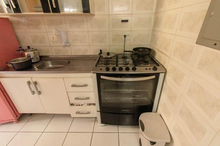 Apartamento para alugar com 56m², 2 quartos e 1 vaga Apartamento para alugar com 56m², 2 quartos e 1 vagaCozinha e Área de Serviço