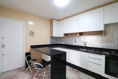 Apartamento à venda com 90m², 2 quartos e 1 vagaCozinha