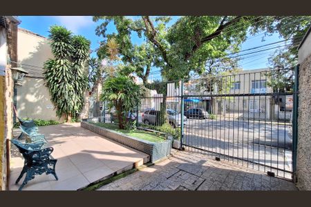 Apartamento à venda com 90m², 2 quartos e 1 vagaÁrea comum