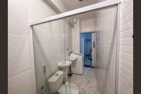 Apartamento para alugar com 48m², 1 quarto e sem vaga Apartamento para alugar com 48m², 1 quarto e sem vagaBanheiro social