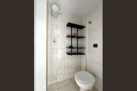 Apartamento à venda com 70m², 2 quartos e 1 vagaBanheiro de serviço