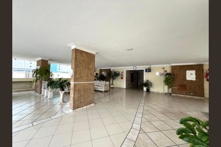 Apartamento à venda com 70m², 2 quartos e 1 vagaHall social