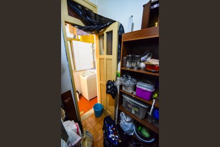 Apartamento à venda com 75m², 2 quartos e sem vaga Apartamento à venda com 75m², 2 quartos e sem vagaQuarto de Serviço