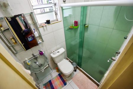 Apartamento à venda com 75m², 2 quartos e sem vaga Apartamento à venda com 75m², 2 quartos e sem vagaBanheiro Social