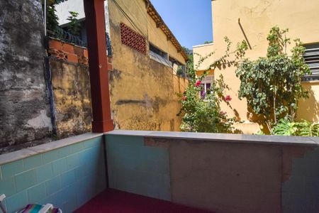 Casa à venda com 65m², 2 quartos e sem vaga Casa à venda com 65m², 2 quartos e sem vagaSala