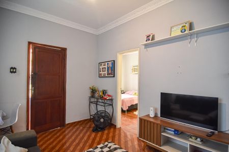 Casa à venda com 65m², 2 quartos e sem vaga Casa à venda com 65m², 2 quartos e sem vagaSala