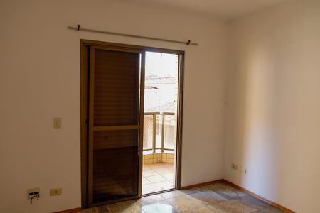 Apartamento à venda com 226m², 4 quartos e 2 vagas Apartamento à venda com 226m², 4 quartos e 2 vagasQuarto 2