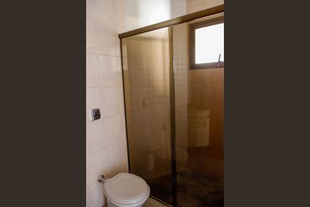 Apartamento à venda com 226m², 4 quartos e 2 vagas Apartamento à venda com 226m², 4 quartos e 2 vagasBanheiro da Suíte 4