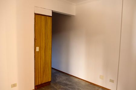 Apartamento à venda com 226m², 4 quartos e 2 vagas Apartamento à venda com 226m², 4 quartos e 2 vagasQuarto 2