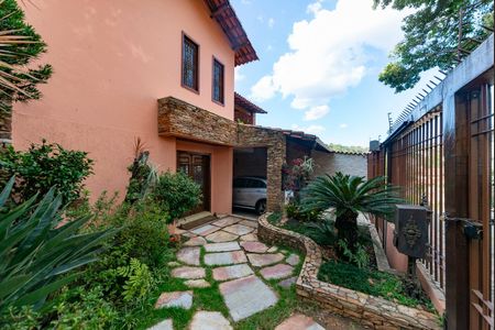 Casa à venda com 436m², 4 quartos e 4 vagasJardim
